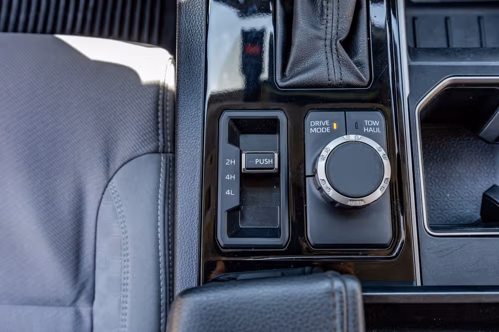 2023 Toyota Tundra SR5 CrewMax Image 28
