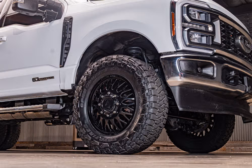 2026 Ford F-350 Super Duty Lariat Crew Cab Image 17