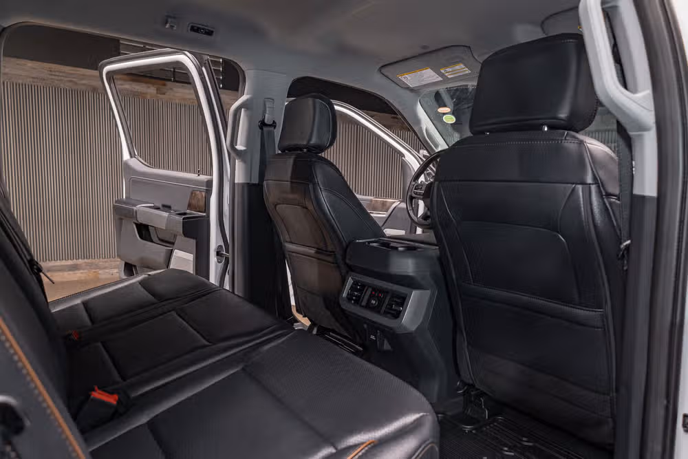 2026 Ford F-350 Super Duty Lariat Crew Cab Image 30