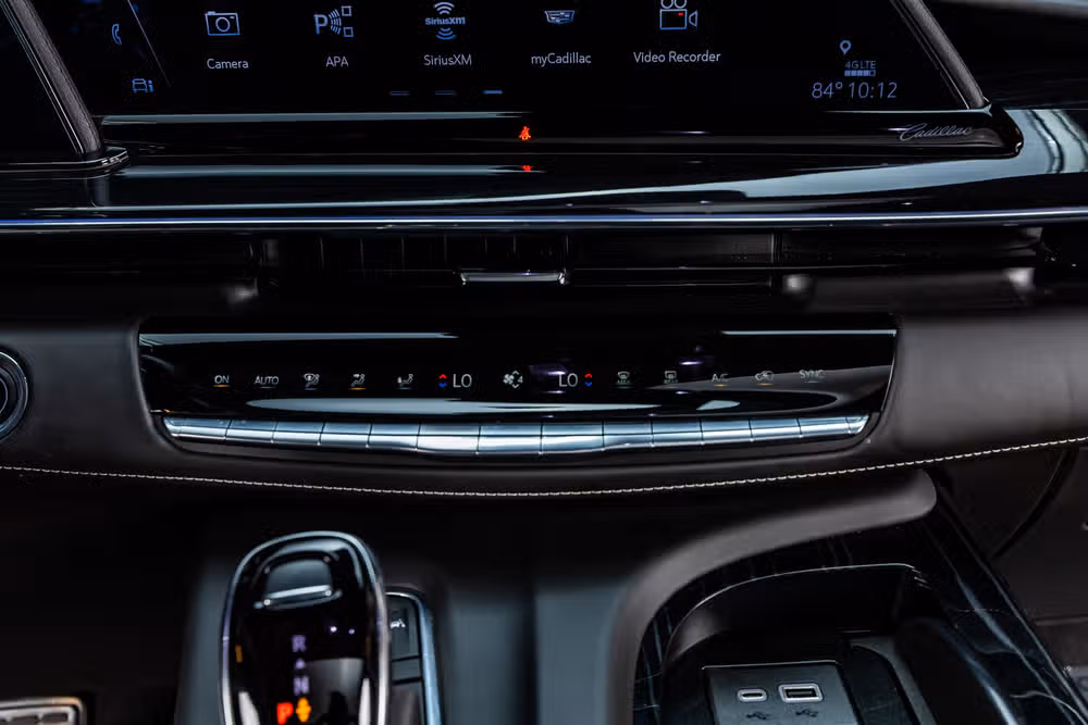2023 Cadillac Escalade-V ESV Base V-Series Image 27