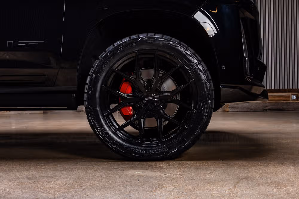 2023 Cadillac Escalade-V ESV Base V-Series Image 12