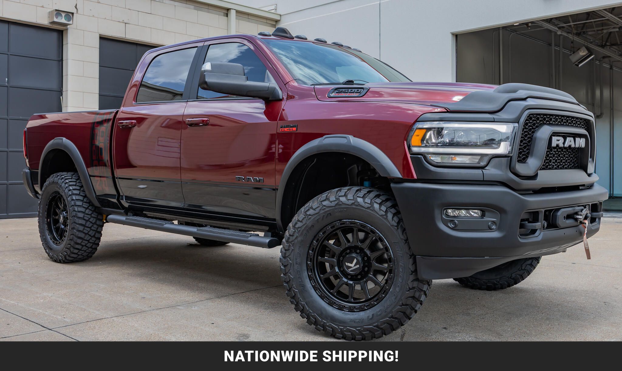 Delmonico Red Pearl Coat/Diamond Black Crystal Pea 2022 RAM 2500 Pickup Truck Four-Wheel Drive Automatic