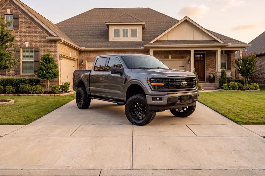 2025 Ford F-150 XLT SuperCrew Image 36
