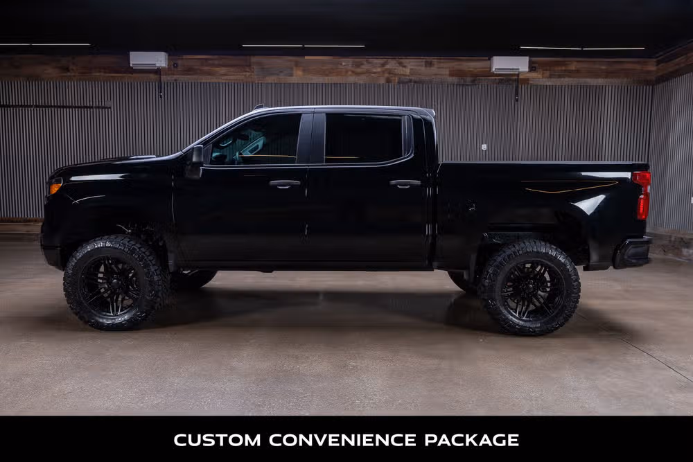 2025 Chevrolet Silverado 1500 Custom Trail Boss Crew Cab Image 6