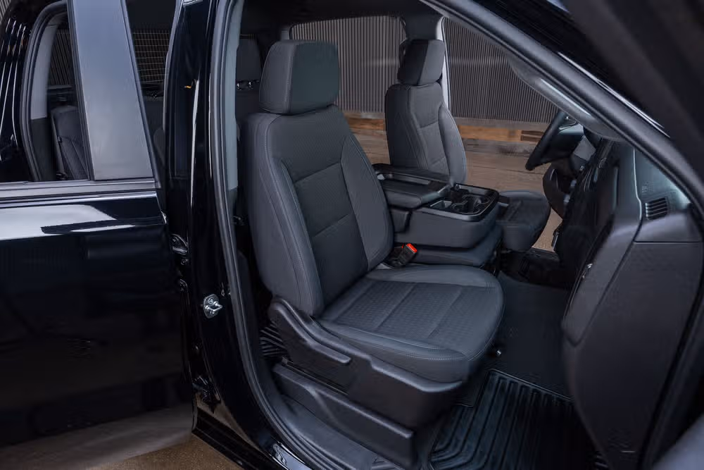 2025 Chevrolet Silverado 1500 Custom Trail Boss Crew Cab Image 30