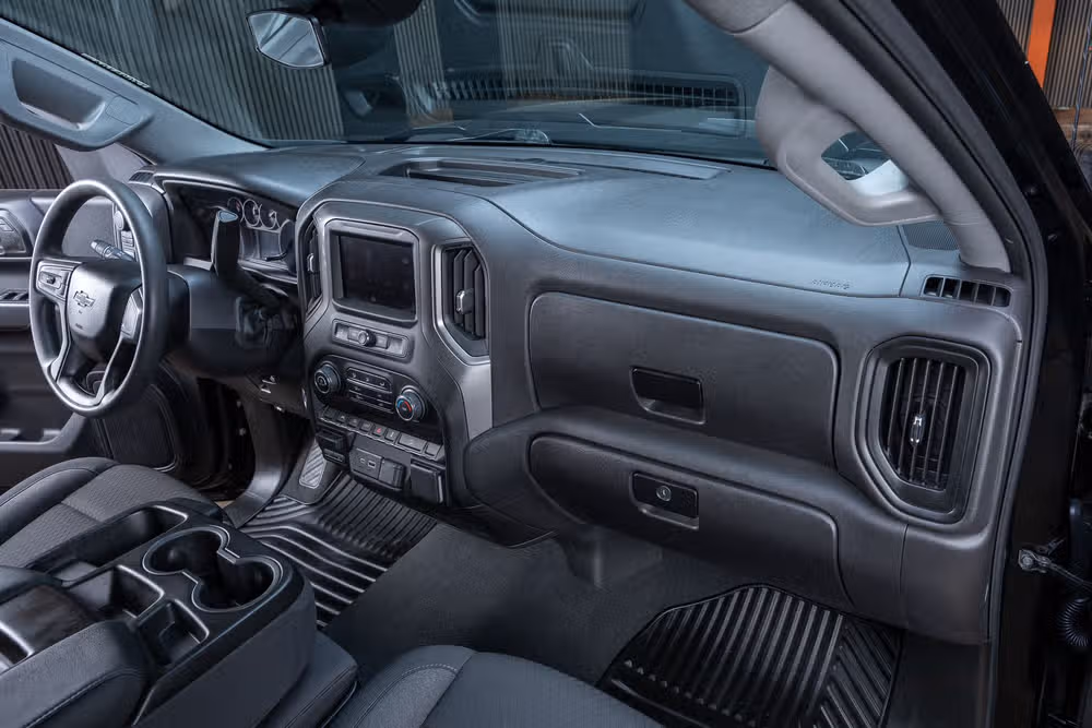2025 Chevrolet Silverado 1500 Custom Trail Boss Crew Cab Image 17