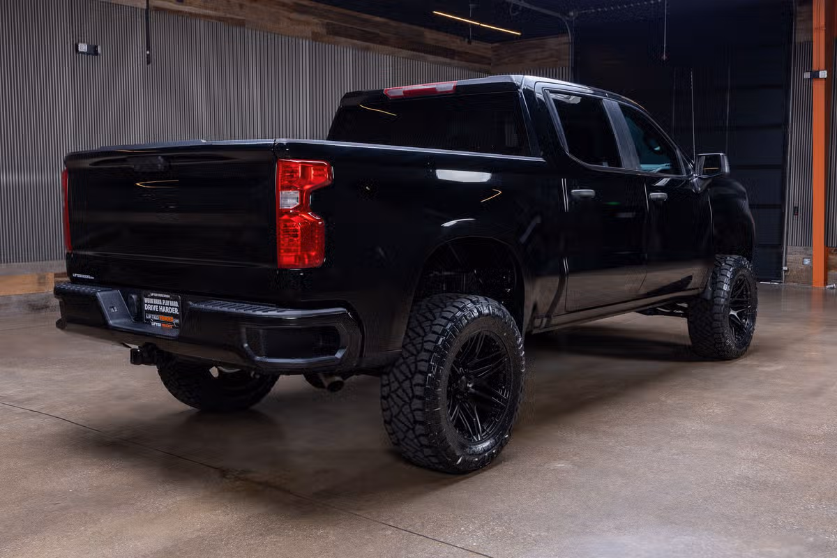 2025 Chevrolet Silverado 1500 Custom Trail Boss Crew Cab