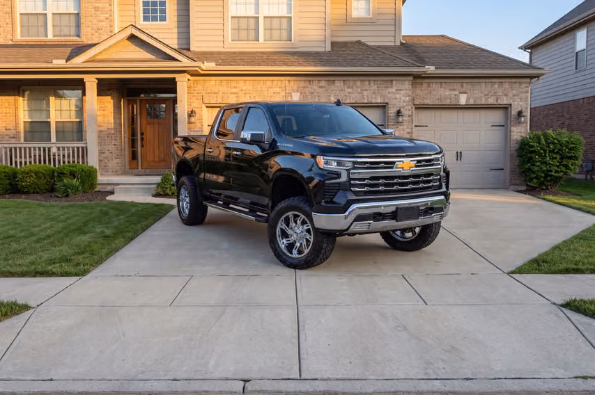 2023 Chevrolet Silverado 1500 LTZ Crew Cab Image 43