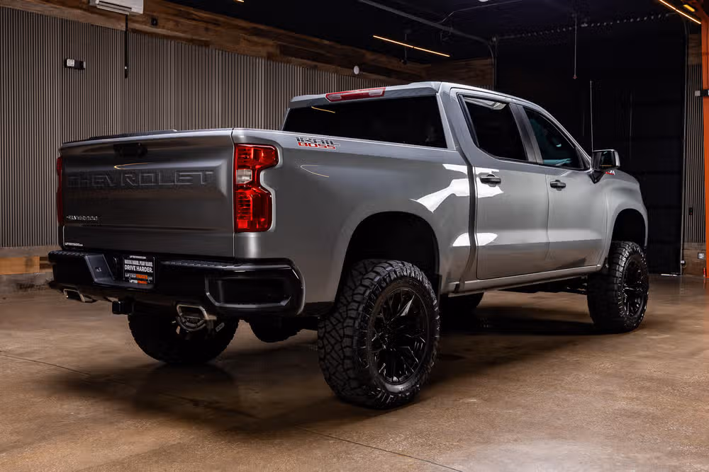 2026 Chevrolet Silverado 1500 Custom Trail Boss Crew Cab Image 10