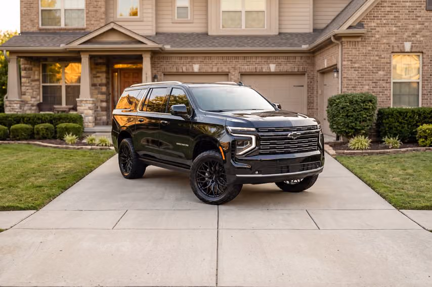 2025 Chevrolet Suburban High Country Image 44