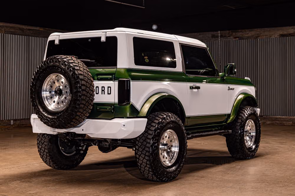 2023 Ford Bronco Outer Banks Image 10