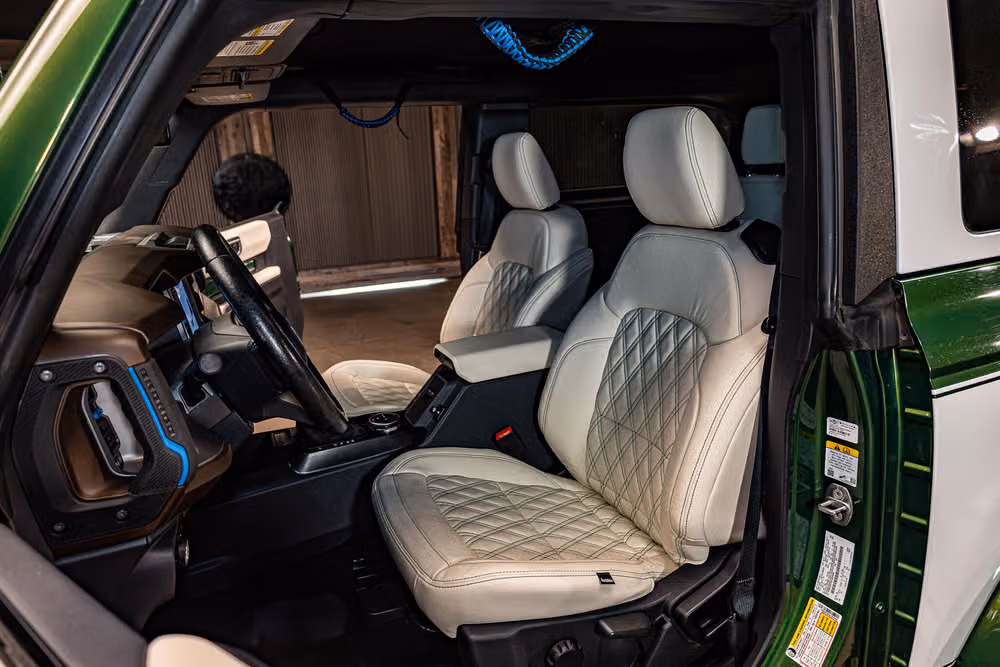 2023 Ford Bronco Outer Banks Image 19