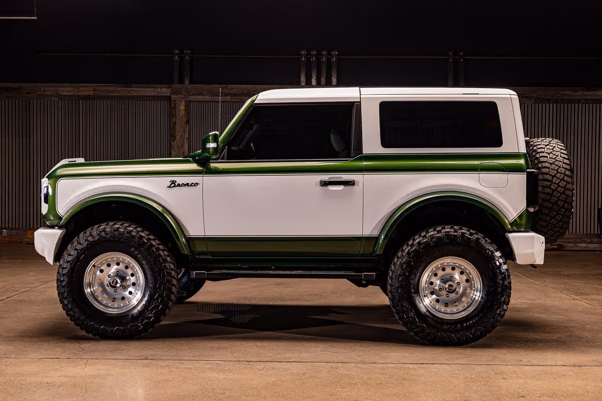 2023 Ford Bronco Outer Banks