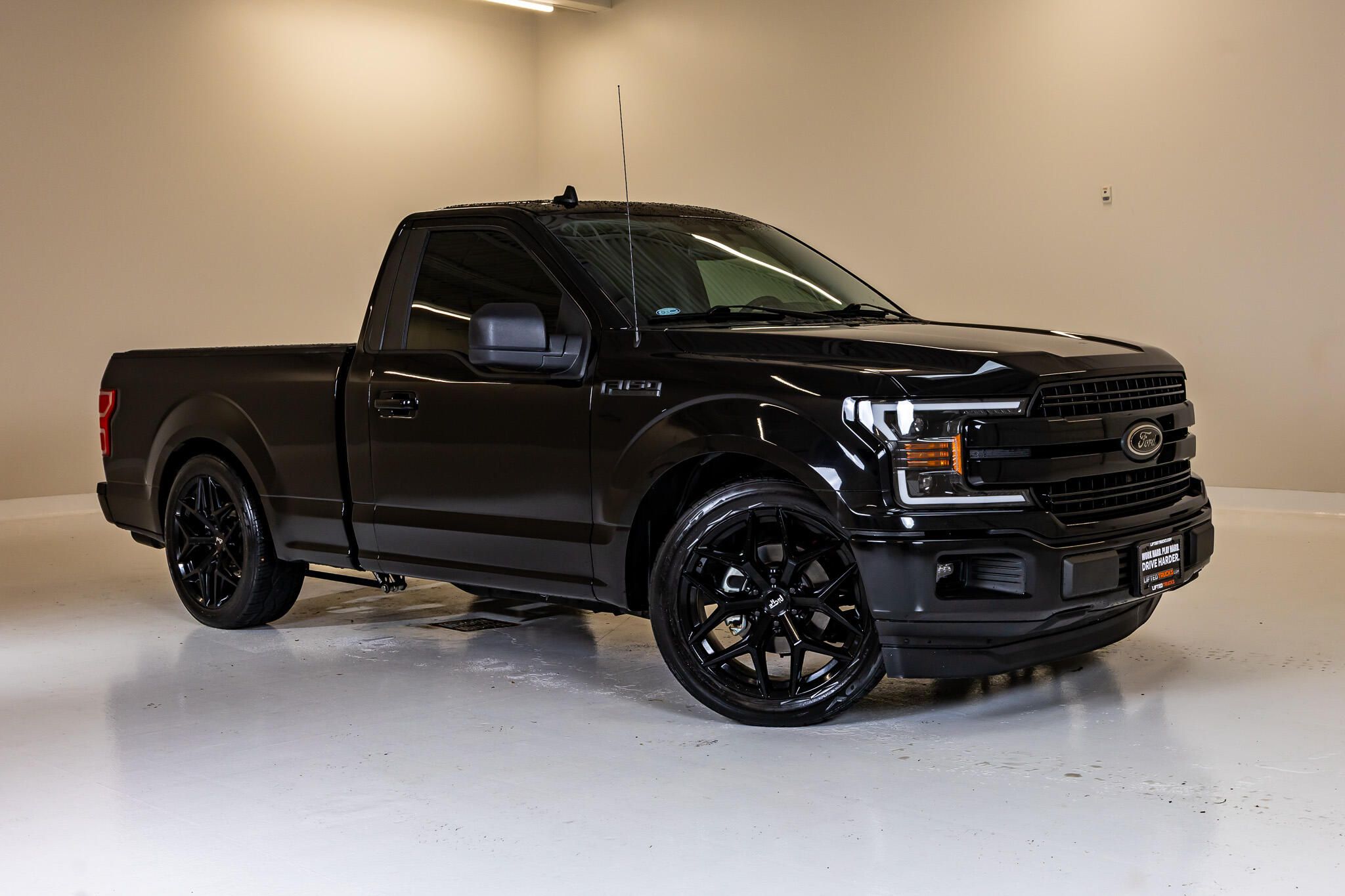 Agate Black 2020 Ford F-150 Pickup Truck 4X2 Automatic