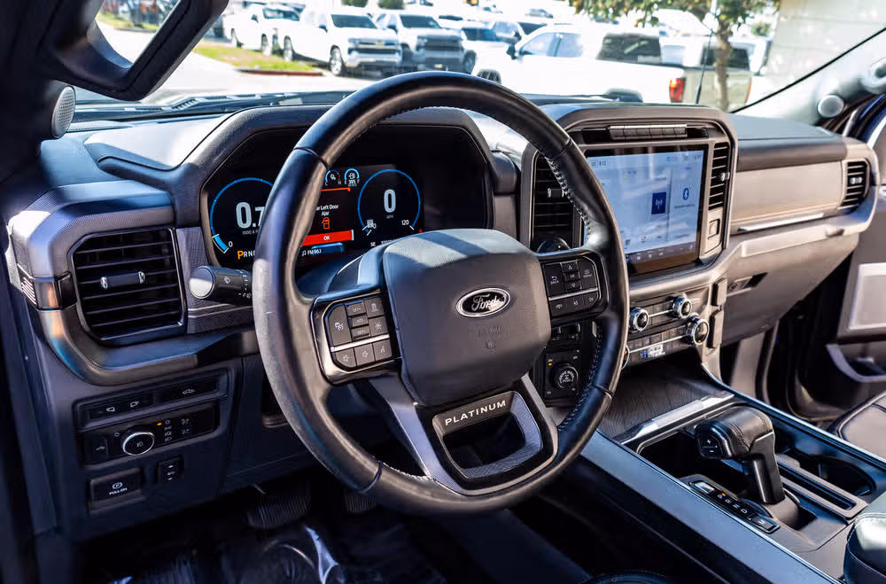 2022 Ford F-150 Platinum SuperCrew Image 16