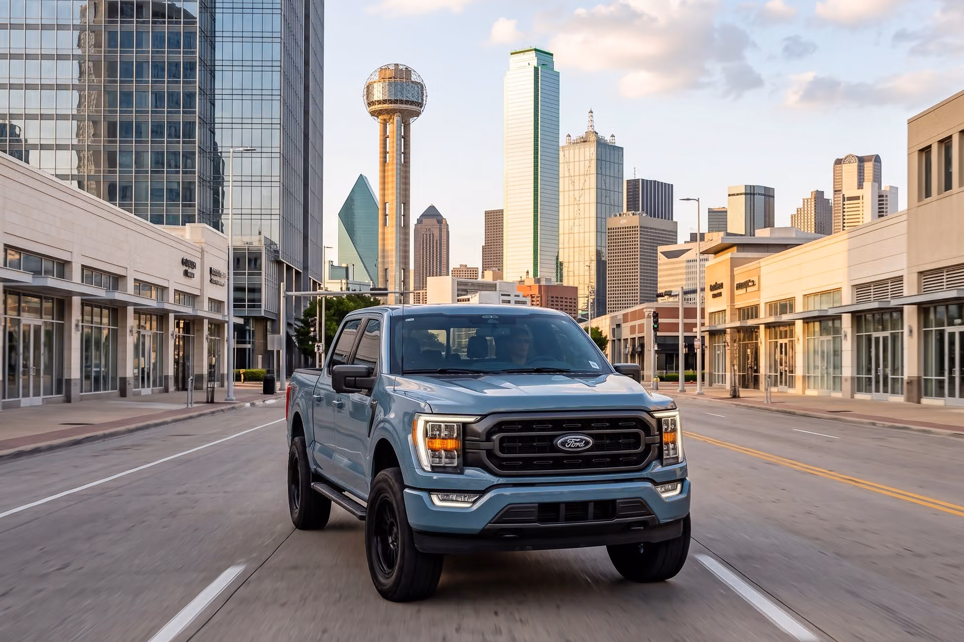 2023 Ford F-150 XLT SuperCrew Image 43