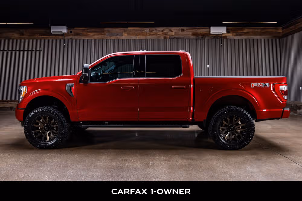 2023 Ford F-150 Lariat SuperCrew Image 5