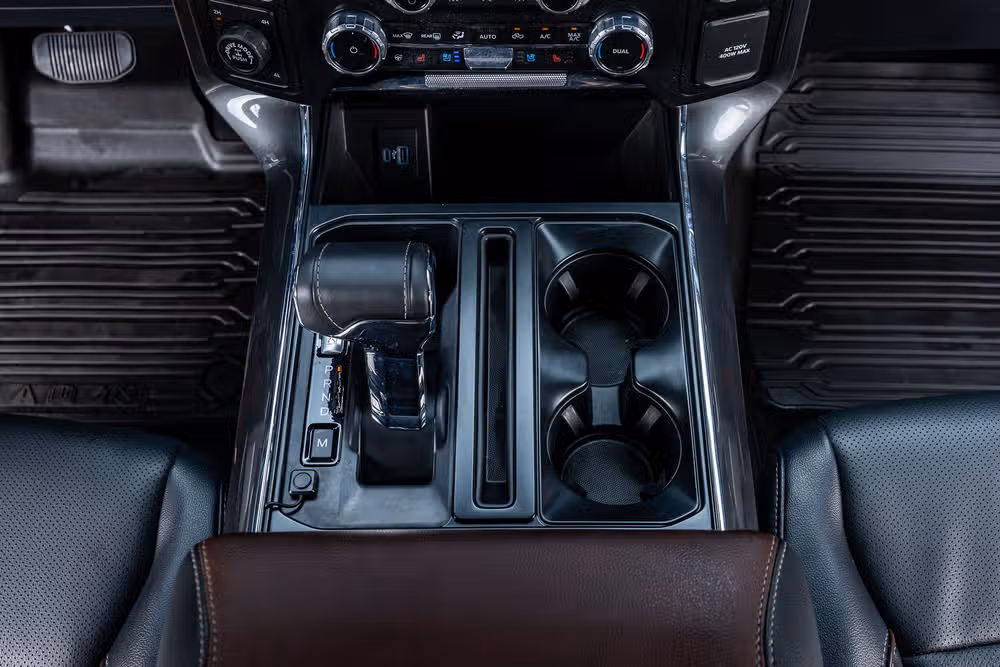 2023 Ford F-150 Lariat SuperCrew Image 28
