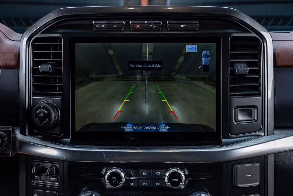 2023 Ford F-150 Lariat SuperCrew Image 26