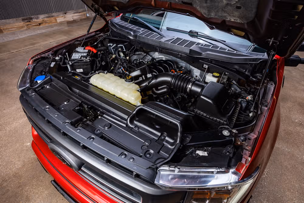 2023 Ford F-150 Lariat SuperCrew Image 40