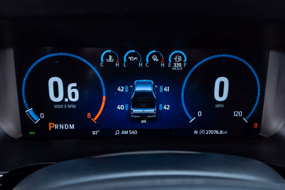 2023 Ford F-150 Lariat SuperCrew Image 19