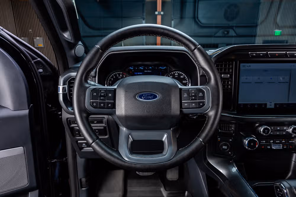 2023 Ford F-150 XLT SuperCrew Image 19