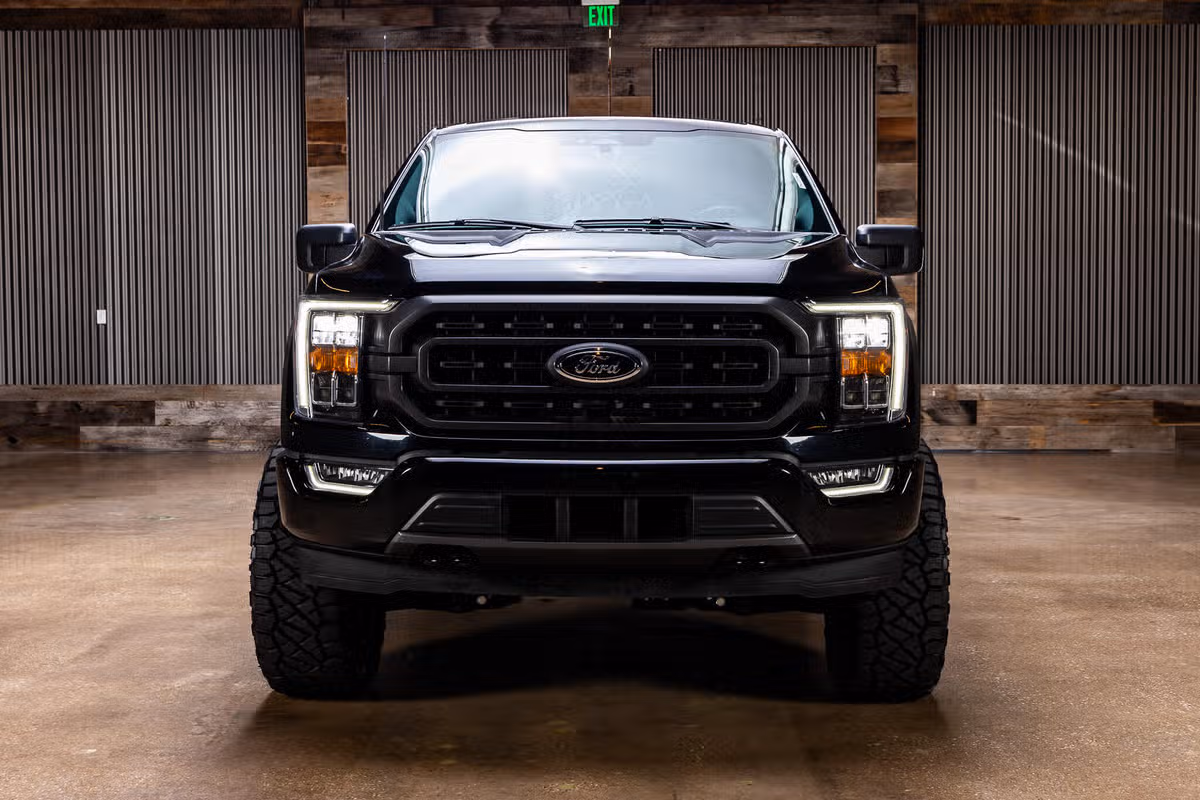 2023 Ford F-150 XLT SuperCrew