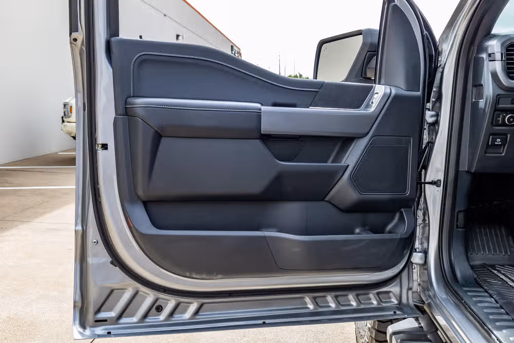 2025 Ford F-150 XLT SuperCrew Image 37
