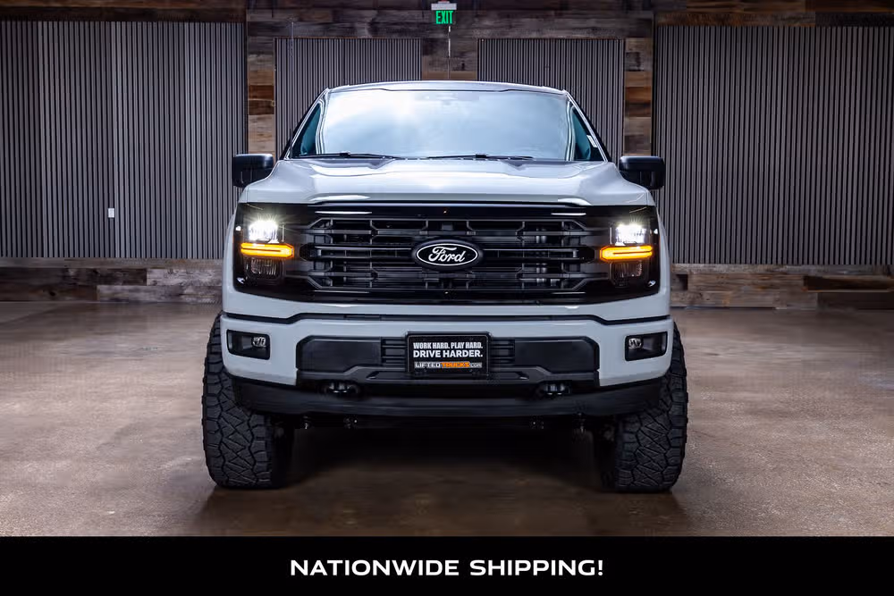 2026 Ford F-150 XLT SuperCrew Image 4