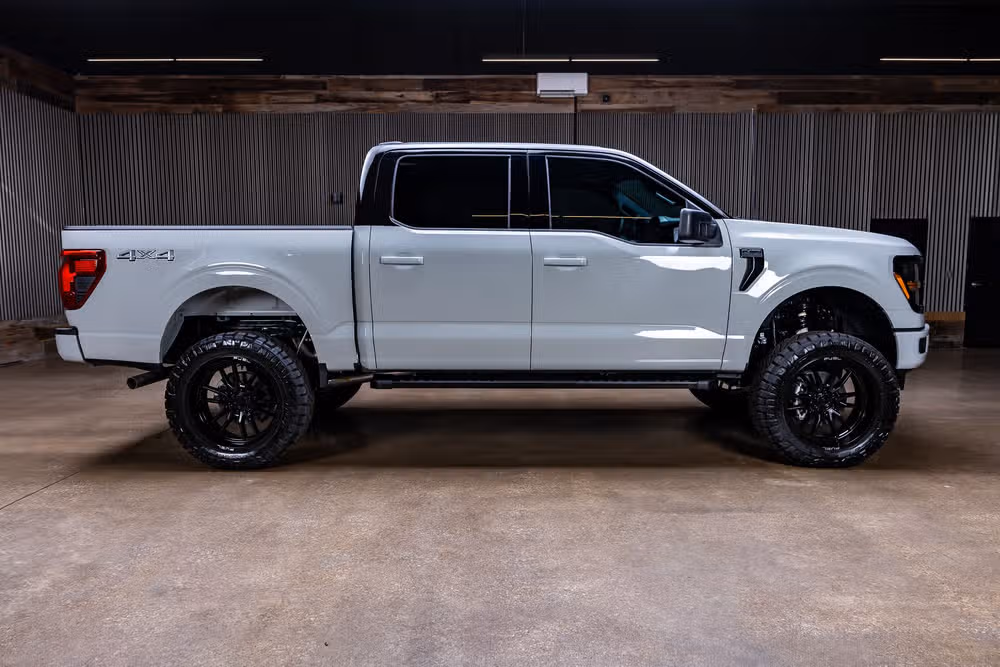 2026 Ford F-150 XLT SuperCrew Image 11
