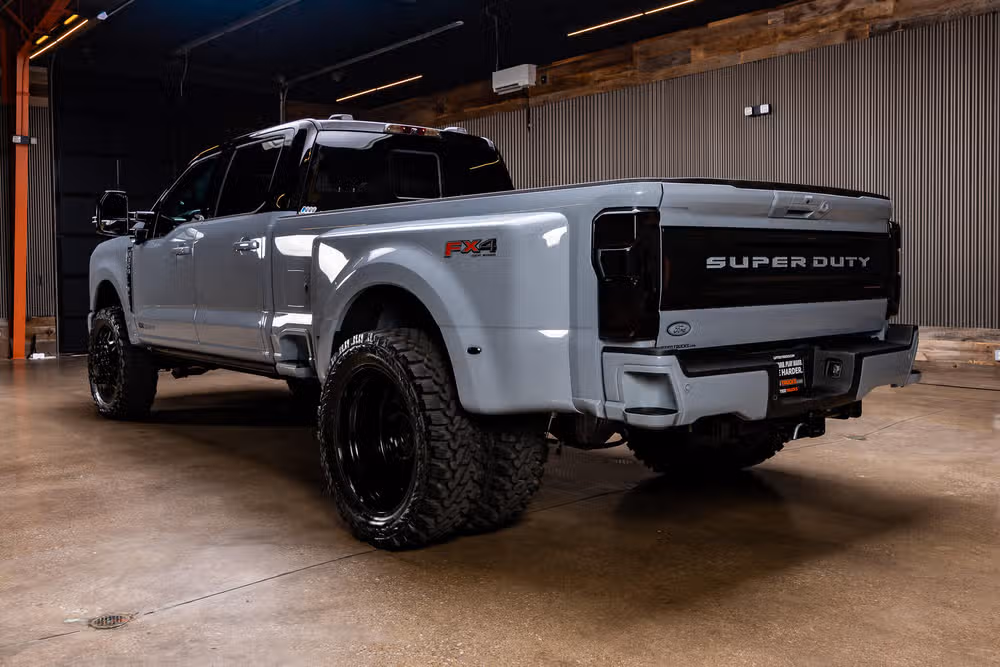 2026 Ford F-350 Super Duty Platinum Crew Cab Image 7