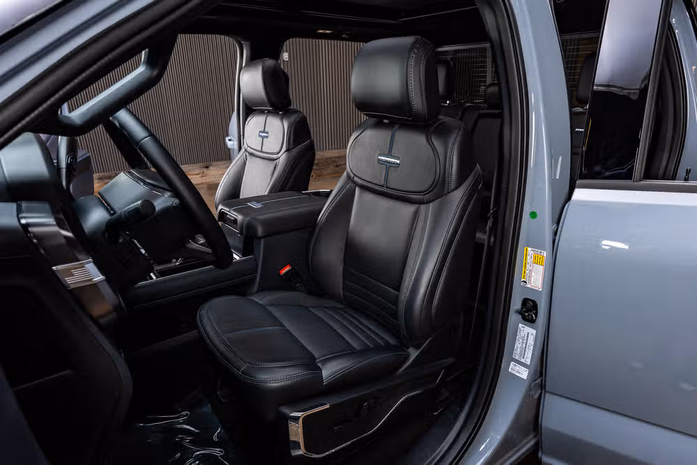 2026 Ford F-350 Super Duty Platinum Crew Cab Image 31