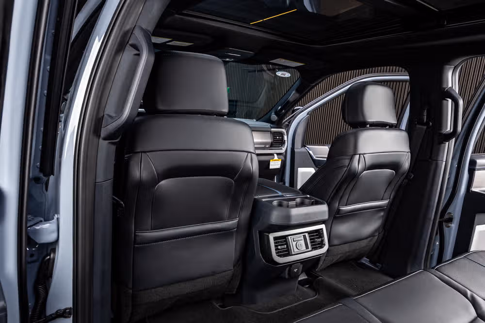 2026 Ford F-350 Super Duty Platinum Crew Cab Image 36