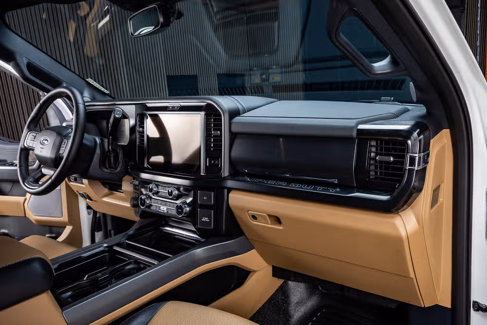 2026 Ford F-350 Super Duty Lariat Crew Cab Image 18