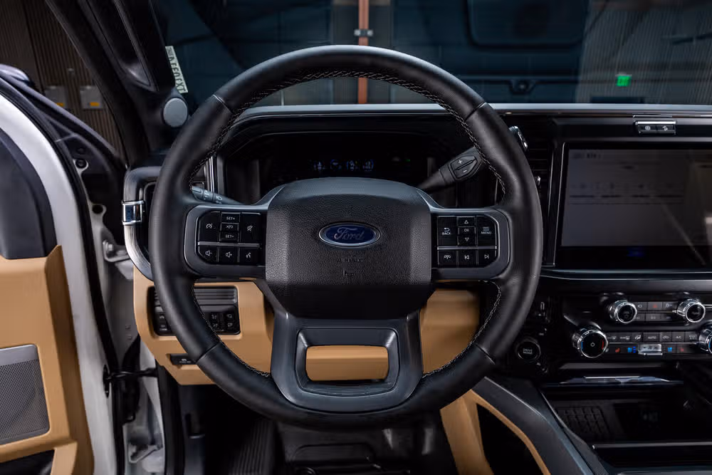 2026 Ford F-350 Super Duty Lariat Crew Cab Image 19