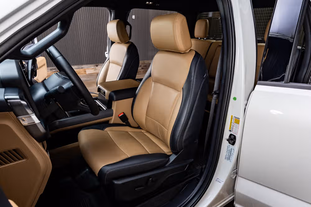 2026 Ford F-350 Super Duty Lariat Crew Cab Image 31