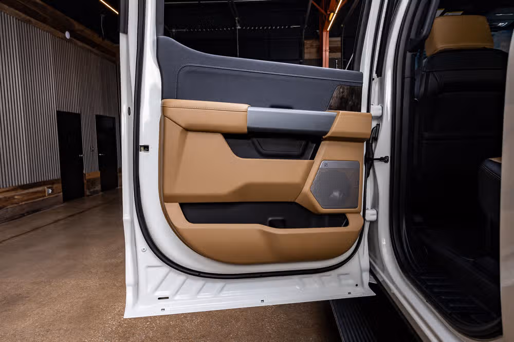 2026 Ford F-350 Super Duty Lariat Crew Cab Image 39