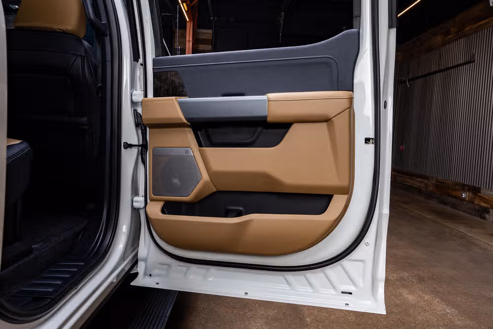 2026 Ford F-350 Super Duty Lariat Crew Cab Image 40