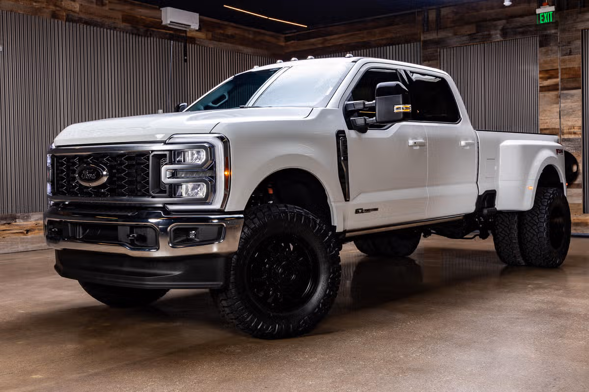 2026 Ford F-350 Super Duty Lariat Crew Cab