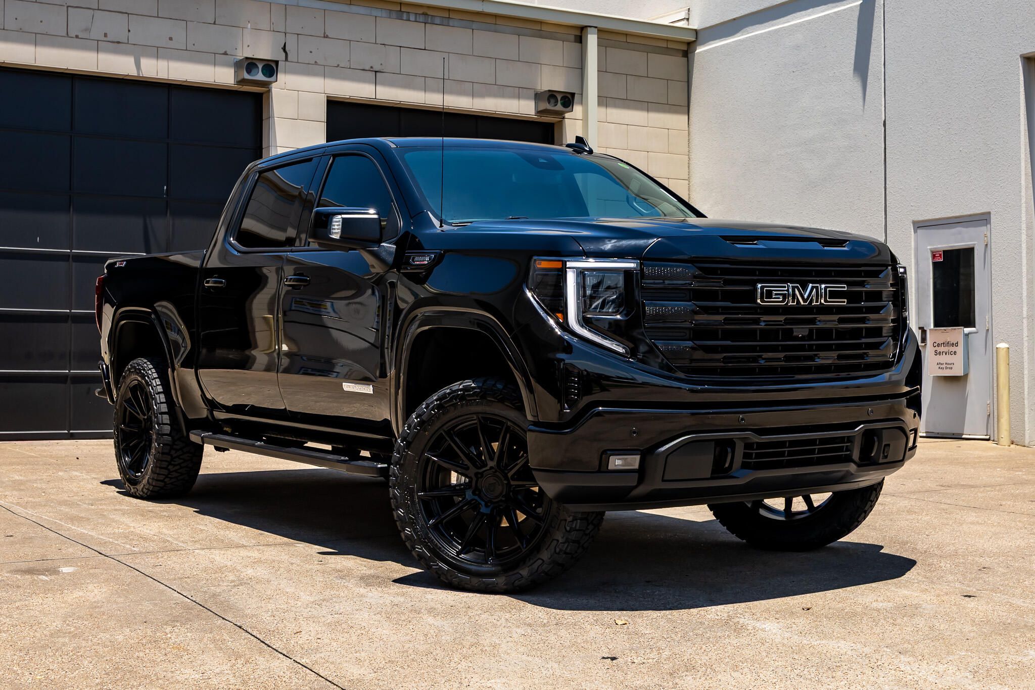 Onyx Black 2025 GMC Sierra 1500 Pickup Truck Four-Wheel Drive Automatic