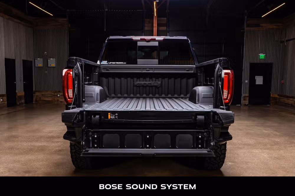 2022 GMC Sierra 1500 AT4 Crew Cab Image 9