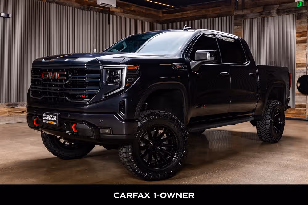2022 GMC Sierra 1500 AT4 Crew Cab Image 5