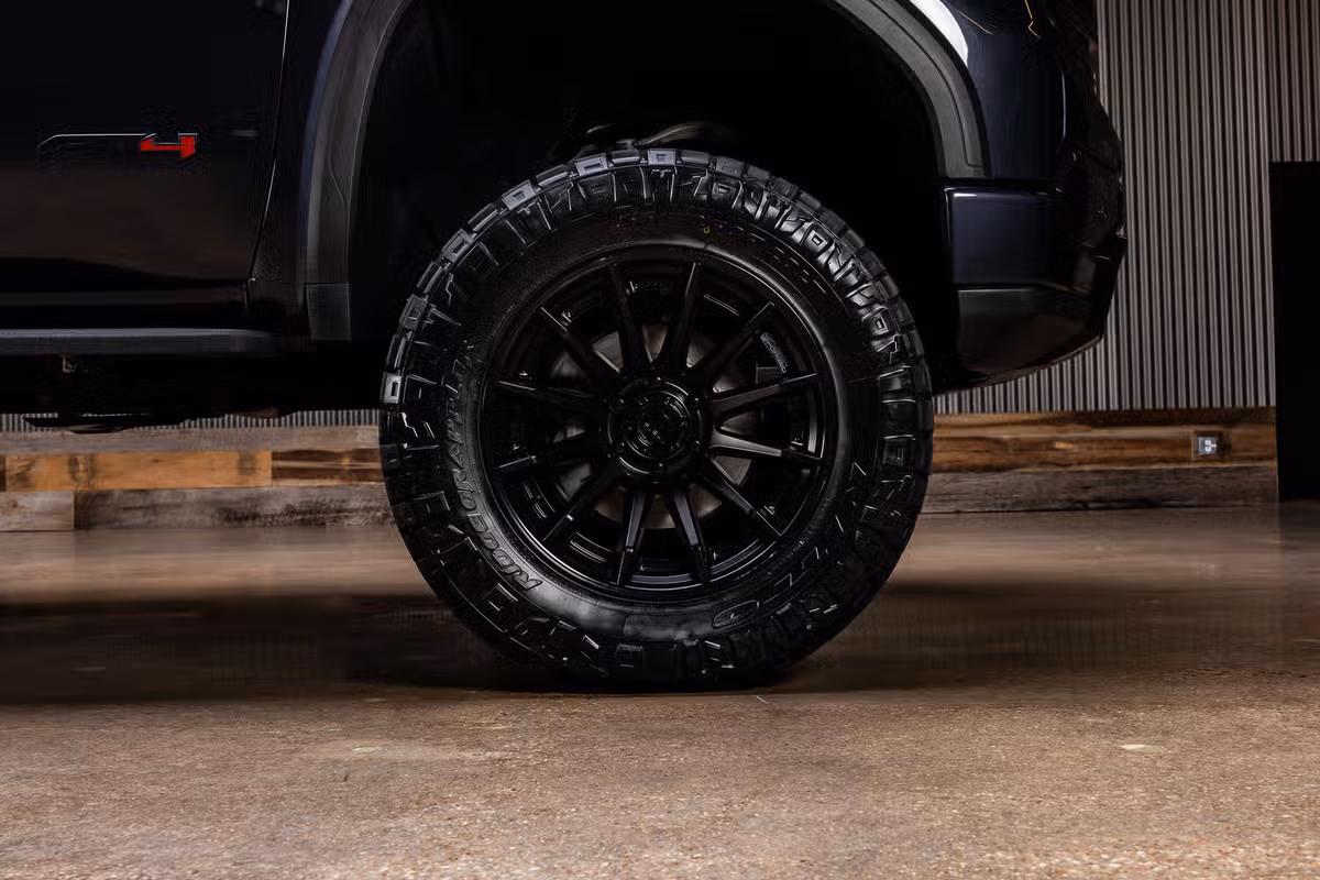 2022 GMC Sierra 1500 AT4 Crew Cab