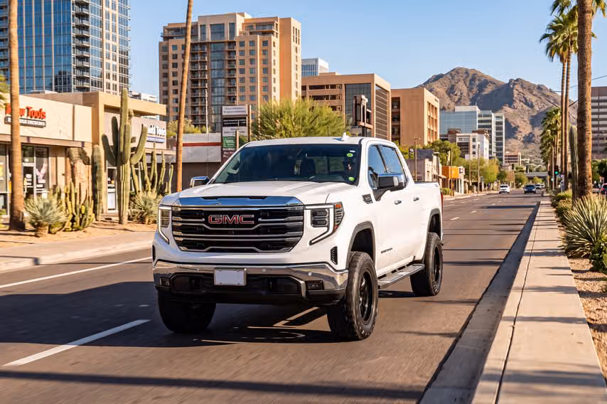 2024 GMC Sierra 1500 SLT Crew Cab Image 36