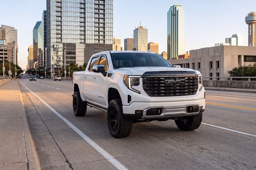 2024 GMC Sierra 1500 Denali Ultimate Crew Cab Image 45