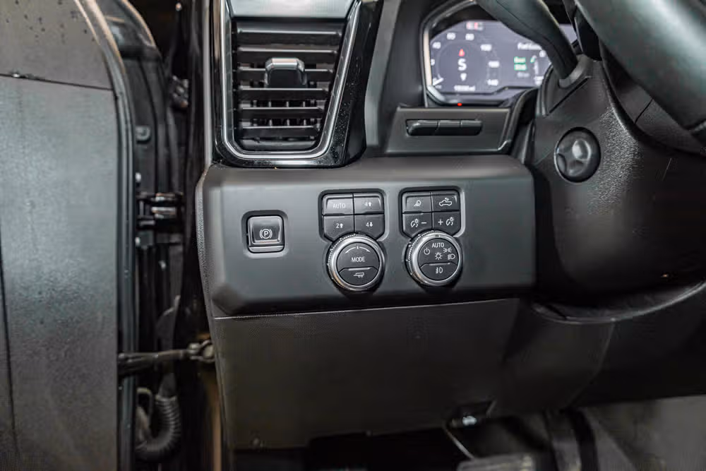 2025 GMC Sierra 1500 Denali Reserve Crew Cab Image 17