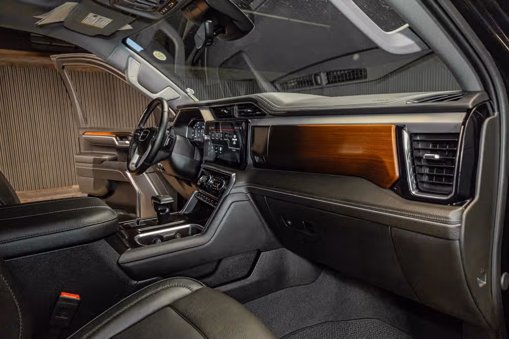 2025 GMC Sierra 1500 Denali Reserve Crew Cab Image 16