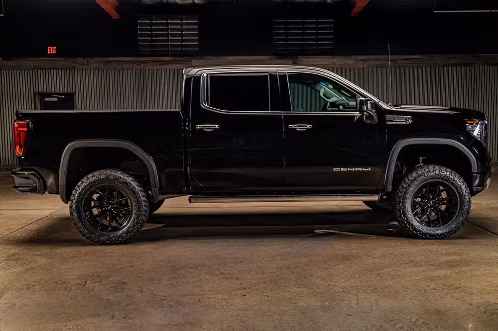 2025 GMC Sierra 1500 Denali Reserve Crew Cab Image 11