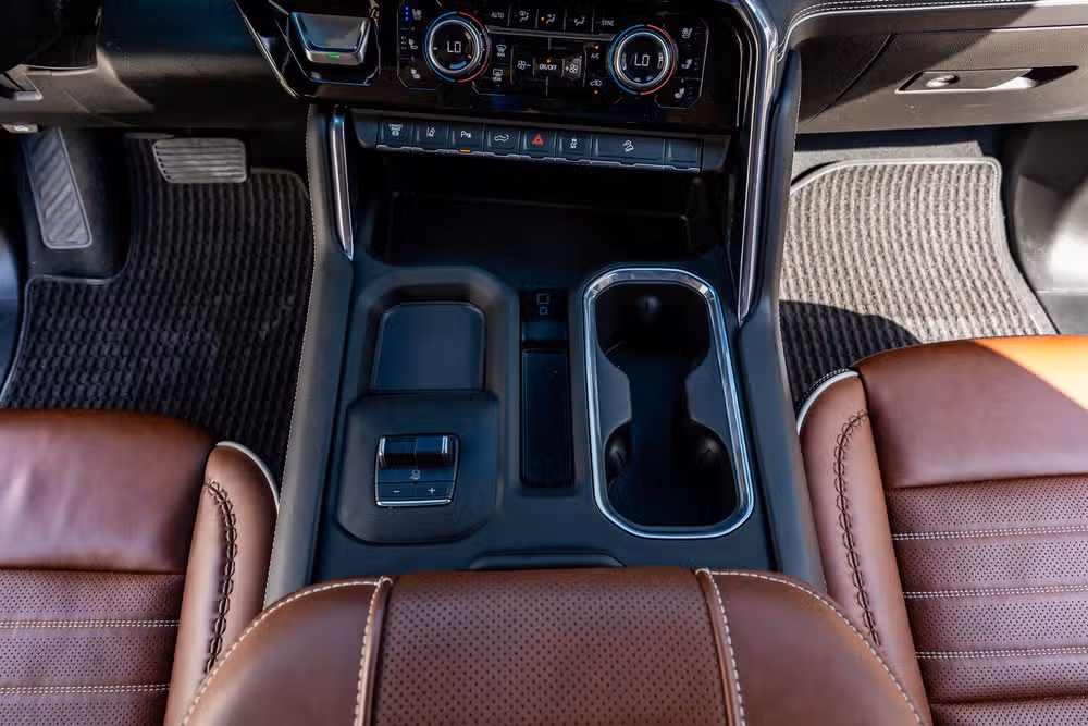 2025 GMC Sierra 2500HD Denali Ultimate Crew Cab Image 28