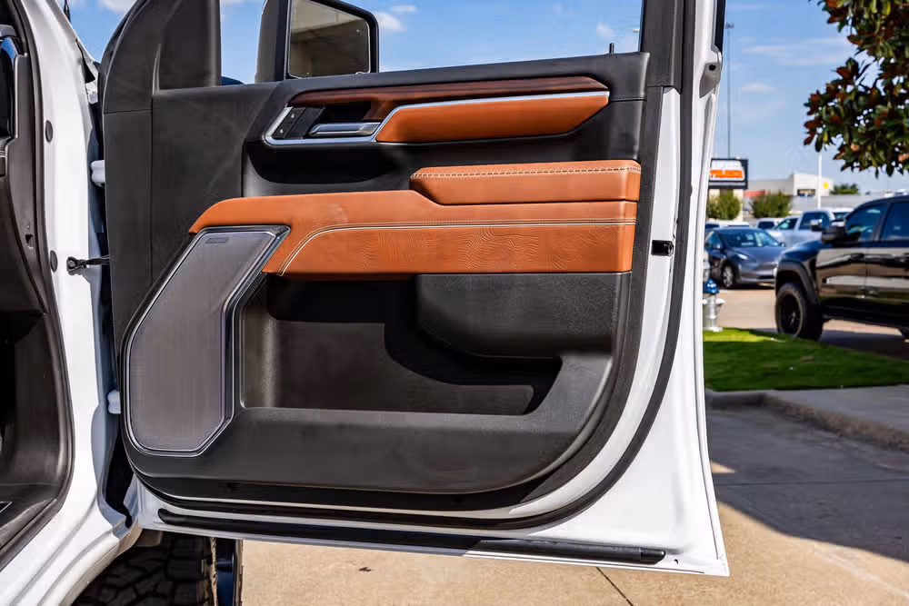 2025 GMC Sierra 2500HD Denali Ultimate Crew Cab Image 38